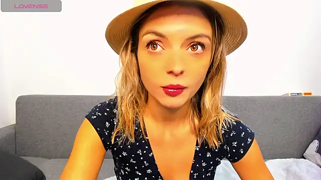 Snapshot of _ellen_meow_ chatting on 9, 11, 2025 ellen meow online show from 9, 11, 2025