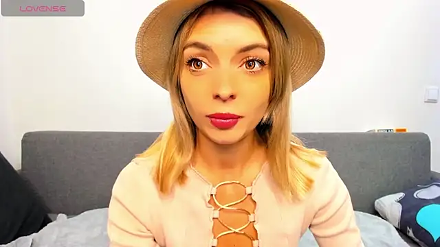 Snapshot of _ellen_meow_ chatting on 11, 11, 2025 ellen meow online show from 11, 11, 2025