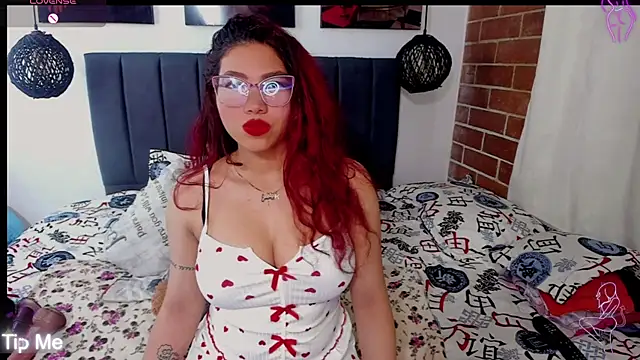 Snapshot of kyliejenner_hot chatting on 15, 3, 2025 kyliejenner hot online show from 15, 3, 2025