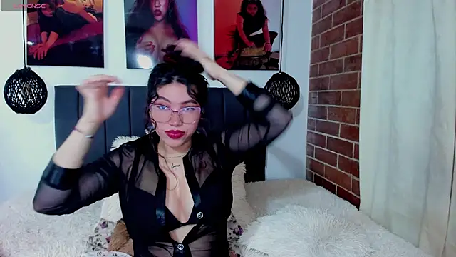 kyliejenner hot online show from 26, 5, 2026