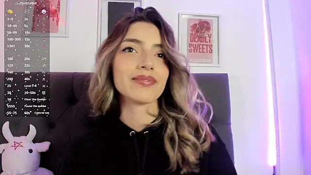 Snapshot of IsadoraGalle_ chatting on 21, 4, 2026 IsadoraGalle online show from 21, 4, 2026
