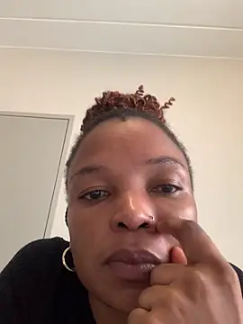 Snapshot of slimcateee chatting on 25, 2, 2025 slimcateee online show from 25, 2, 2025