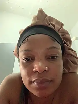 Snapshot of slimcateee chatting on 5, 3, 2025 slimcateee online show from 5, 3, 2025