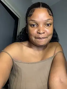 Snapshot of slimcateee chatting on 5, 3, 2025 slimcateee online show from 5, 3, 2025