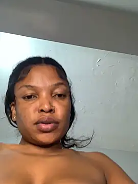 Snapshot of slimcateee chatting on 7, 3, 2025 slimcateee online show from 7, 3, 2025