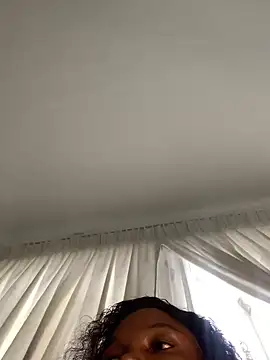 Snapshot of slimcateee chatting on 18, 3, 2025 slimcateee online show from 18, 3, 2025