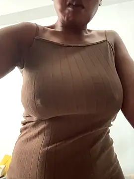 Snapshot of slimcateee chatting on 29, 9, 2025 slimcateee online show from 29, 9, 2025