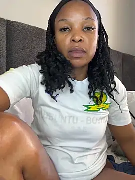 Snapshot of slimcateee chatting on 10, 10, 2025 slimcateee online show from 10, 10, 2025