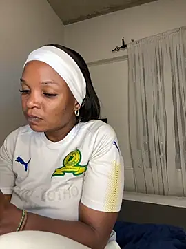 Snapshot of slimcateee chatting on 25, 11, 2025 slimcateee online show from 25, 11, 2025