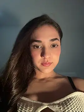 Snapshot of CuteeRose chatting on 15, 5, 2026 CuteeRose online show from 15, 5, 2026