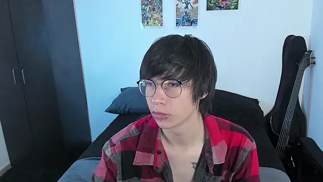 Aventure Twinks online show from 5, 6, 2026