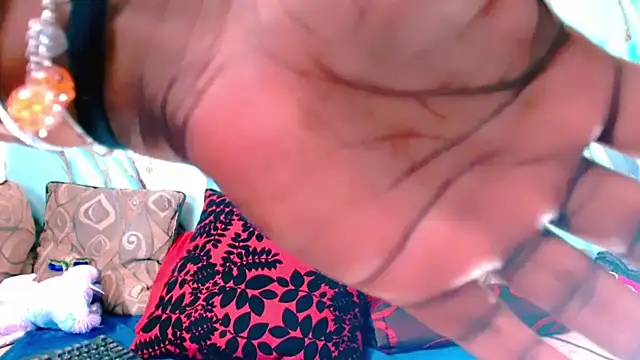 Snapshot of Indian_tracy chatting on 20, 7, 2026 Indian tracy online show from 20, 7, 2026