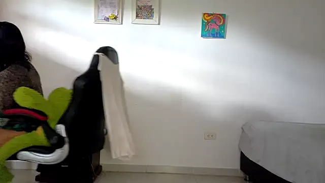 fantasty nylon online show from 18, 5, 2026