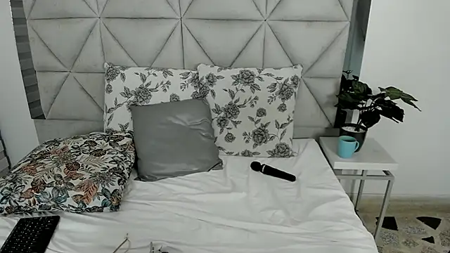 Snapshot of nina_pons chatting on 5, 3, 2025 nina pons online show from 5, 3, 2025