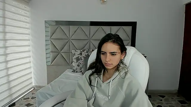 Snapshot of nina_pons chatting on 12, 3, 2025 nina pons online show from 12, 3, 2025