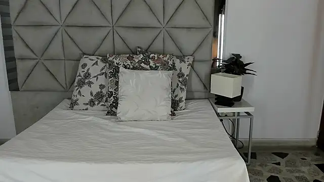 Snapshot of nina_pons chatting on 29, 9, 2025 nina pons online show from 29, 9, 2025