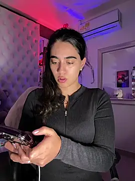 ZarahEvans online show from 11, 3, 2026