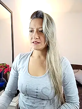 valeriahunter1 online show from 5, 11, 2025