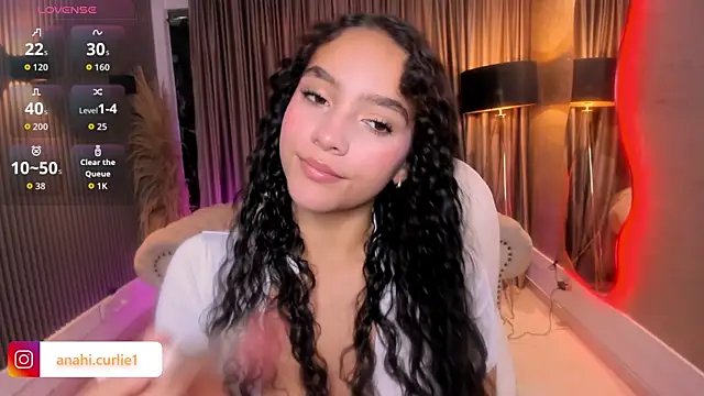 Snapshot of anahi_curlie1 chatting on 24, 6, 2026 anahi curlie1 online show from 24, 6, 2026