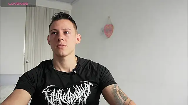 Muscle King Cum online show from 13, 4, 2026