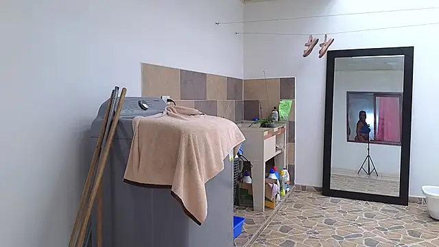 Snapshot of tatiana_big_ass_boobs chatting on 28, 10, 2025 tatiana big ass boobs online show from 28, 10, 2025