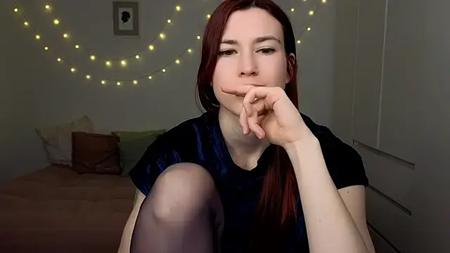 AliciaNewell online show from 3, 4, 2026