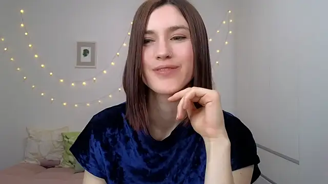 Snapshot of AliciaNewell chatting on 13, 6, 2026 AliciaNewell online show from 13, 6, 2026