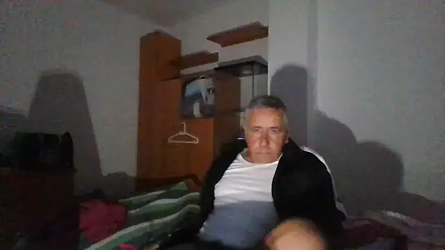 Snapshot of parejamlga58 chatting on 14, 12, 2025 parejamlga58 online show from 14, 12, 2025