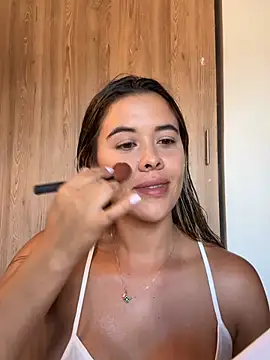 Emilia Bakerr online show from 21, 6, 2026