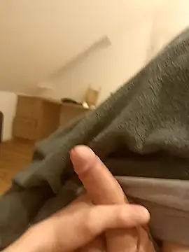 Snapshot of victortt chatting on 9, 3, 2026 victortt online show from 9, 3, 2026