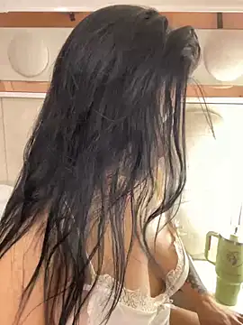 lucianaroy online show from 14, 3, 2025