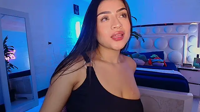 lucianaroy online show from 15, 10, 2025