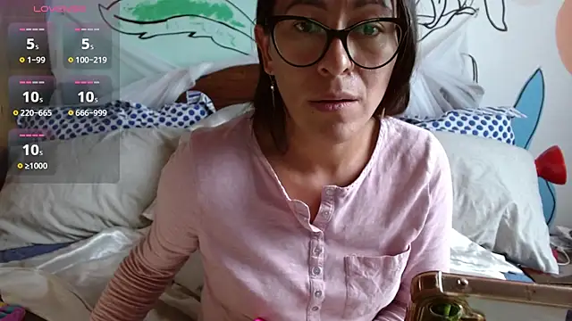 lupita84 online show from 27, 9, 2025