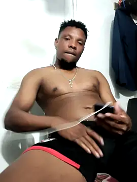 Snapshot of hugo3918_ chatting on 27, 10, 2025 hugo3918 online show from 27, 10, 2025