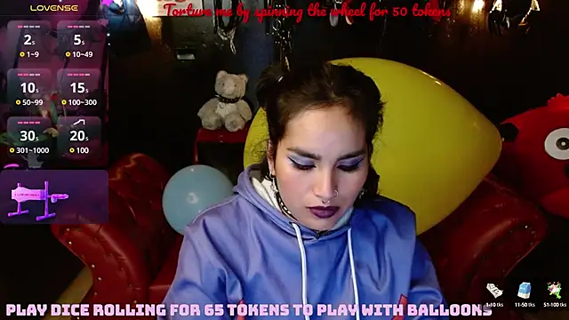 Snapshot of kureiji_hentaii chatting on 9, 2, 2025 kureiji hentaii online show from 9, 2, 2025