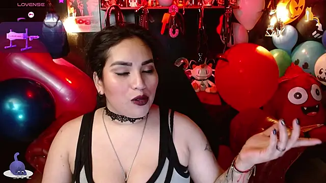 Snapshot of kureiji_hentaii chatting on 17, 9, 2025 kureiji hentaii online show from 17, 9, 2025