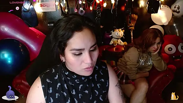 Snapshot of kureiji_hentaii chatting on 9, 10, 2025 kureiji hentaii online show from 9, 10, 2025