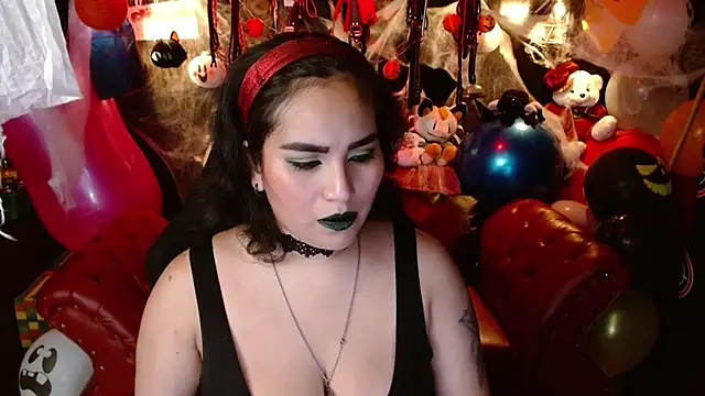 Snapshot of kureiji_hentaii chatting on 21, 10, 2025 kureiji hentaii online show from 21, 10, 2025