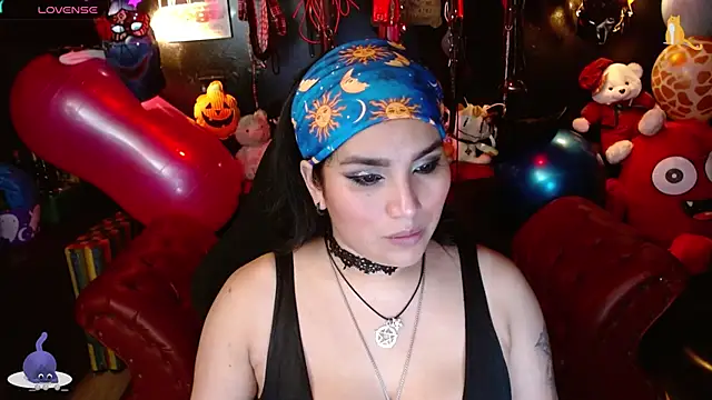 Snapshot of kureiji_hentaii chatting on 27, 11, 2025 kureiji hentaii online show from 27, 11, 2025