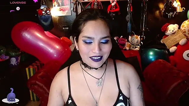 Snapshot of kureiji_hentaii chatting on 3, 12, 2025 kureiji hentaii online show from 3, 12, 2025