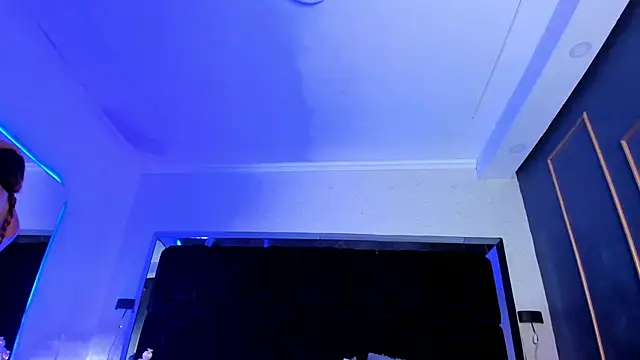 NikkySmiith online show from 28, 2, 2025