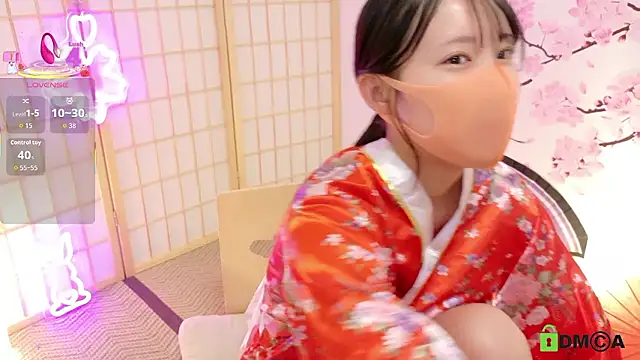 Snapshot of maika08 chatting on 21, 11, 2025 maika08 online show from 21, 11, 2025