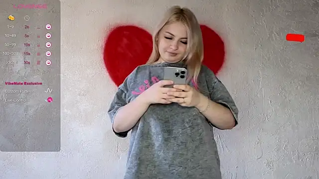 shy blondiee online show from 27, 9, 2025