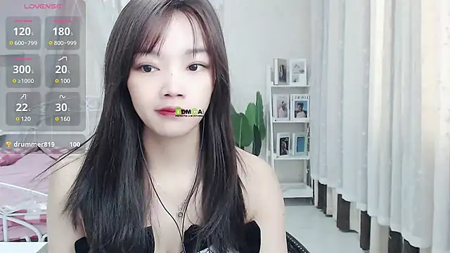 Snapshot of Jenny-Z chatting on 16, 2, 2025 Jenny-Z online show from 16, 2, 2025