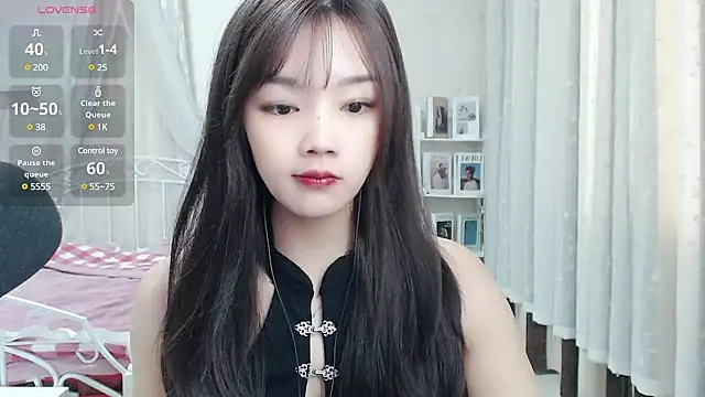 Snapshot of Jenny-Z chatting on 27, 2, 2025 Jenny-Z online show from 27, 2, 2025