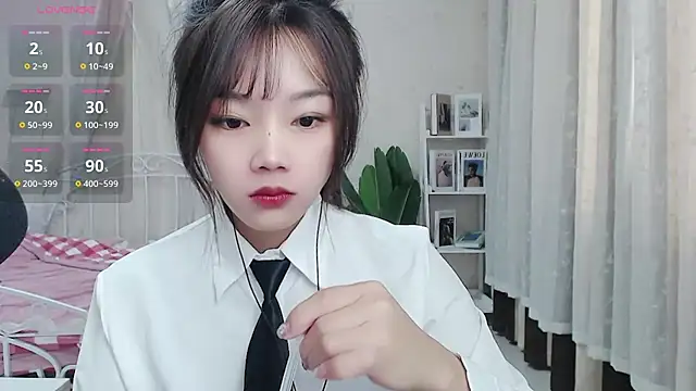 Snapshot of Jenny-Z chatting on 9, 3, 2025 Jenny-Z online show from 9, 3, 2025