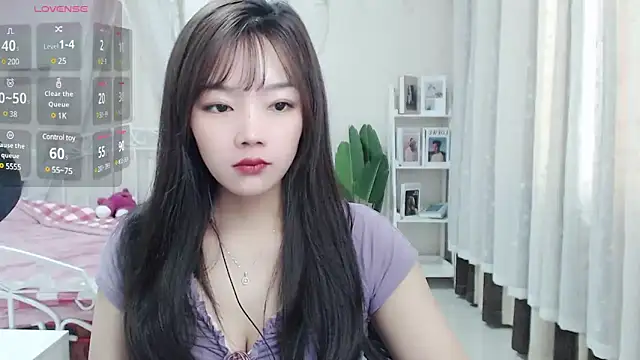 Snapshot of Jenny-Z chatting on 12, 3, 2025 Jenny-Z online show from 12, 3, 2025