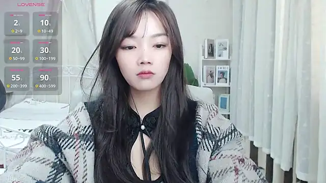 Snapshot of Jenny-Z chatting on 21, 3, 2025 Jenny-Z online show from 21, 3, 2025