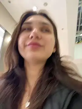 Snapshot of QuitieLia chatting on 23, 12, 2024 QuitieLia online show from 23, 12, 2024