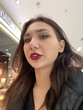 Snapshot of QuitieLia chatting on 29, 12, 2024 QuitieLia online show from 29, 12, 2024